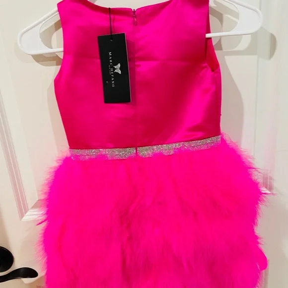 NWT feather cocktail , fun fashion feather dress